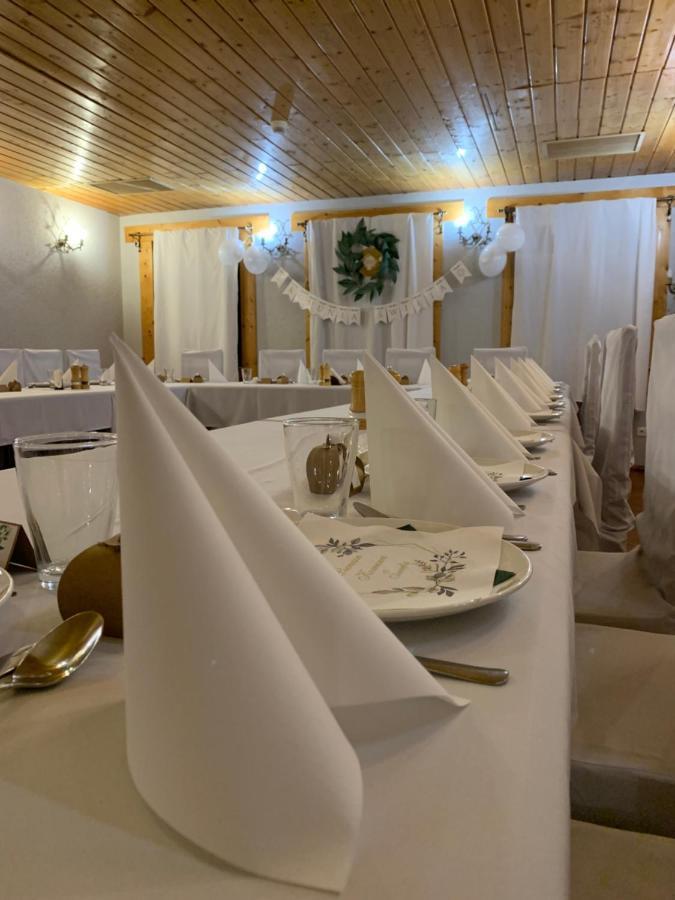 Hotel Tyrol I Restauracja Zycie Gruzji Osielsko Exteriér fotografie