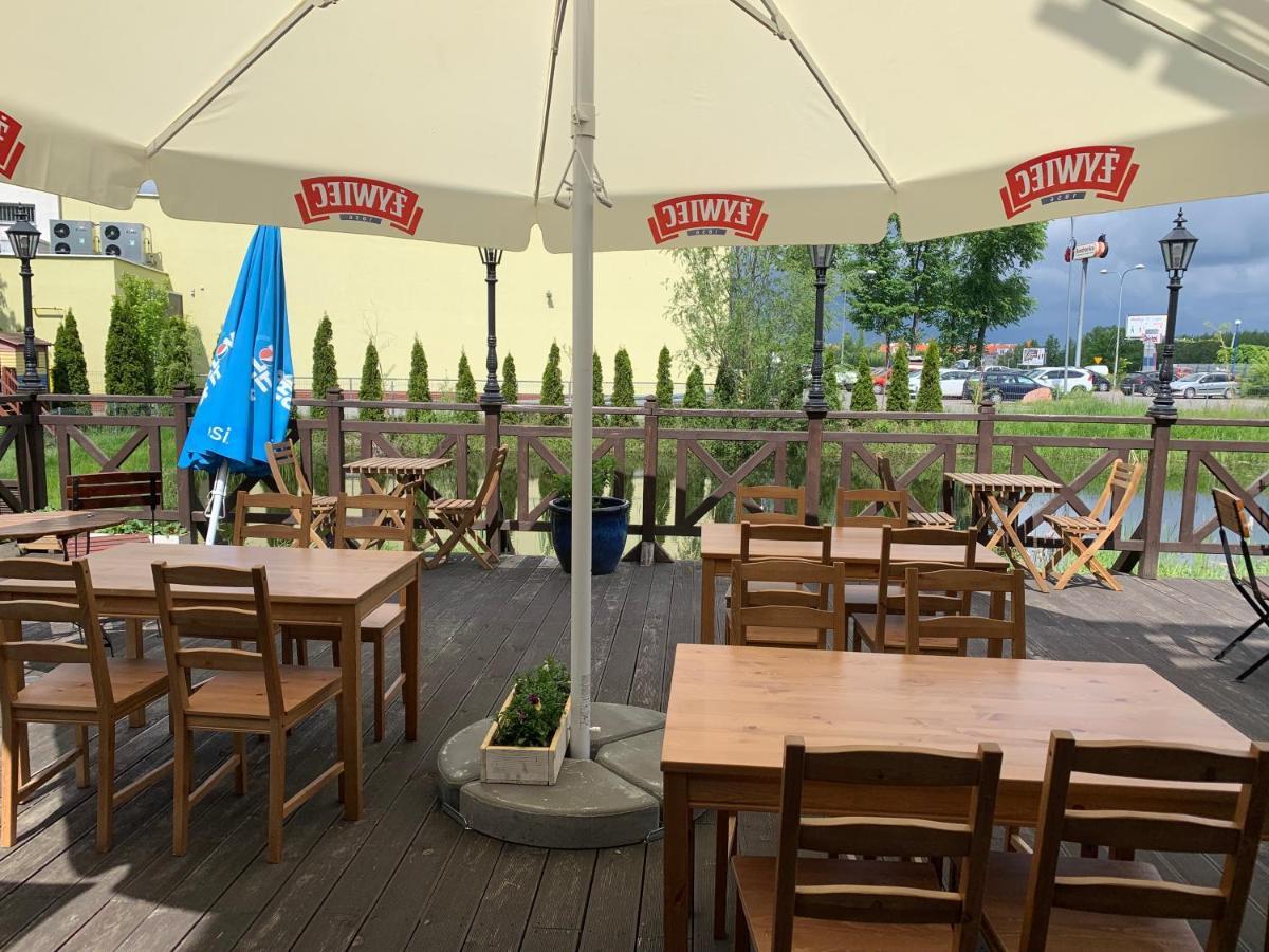 Hotel Tyrol I Restauracja Zycie Gruzji Osielsko Exteriér fotografie