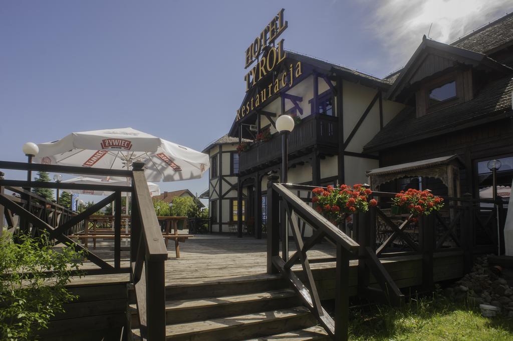 Hotel Tyrol I Restauracja Zycie Gruzji Osielsko Exteriér fotografie